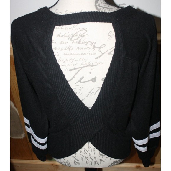 No Boundaries Black LS Cross-Over Keyhole Back Knit Sweater Sz S(3/5) Comfy NWT - Picture 5 of 10